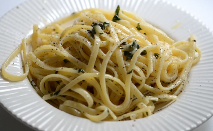 Espaguetis aglio y olio