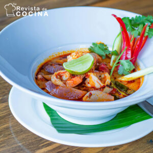 Tom Yum Sopa