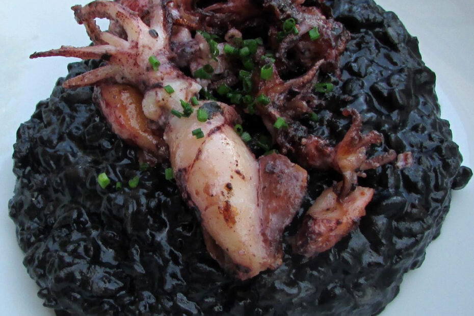 chipirones con arroz negro